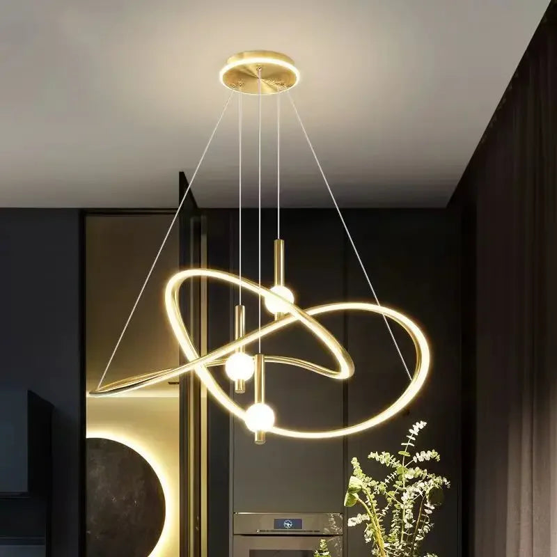 suspension lumineuse moderne or blanc anneaux entrelacés brillants cuisine restaurant chambre