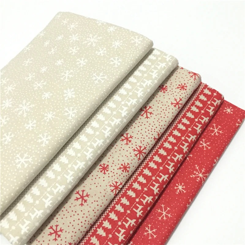 tissu flocons neige motifs noël beige rouge résistance abrasion 145cm largeur bricolage noël traditionnel