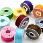 rangements bobines fil coudre boîte acrylique moderne accessoire couture organisation bricolage palette couleurs
