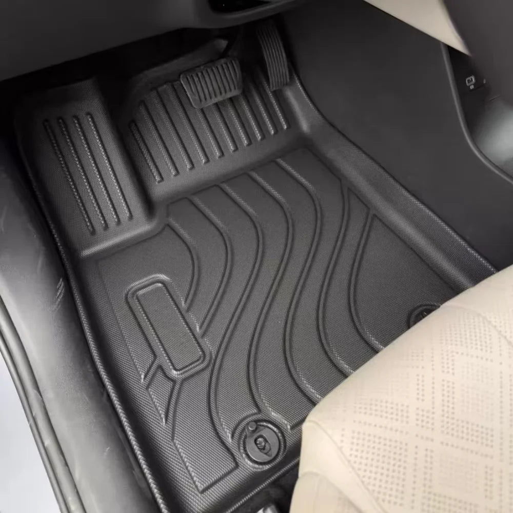 tapis sol voiture noir rayures horizontales surface rugueuse moderne résistant eyelets six pièces