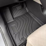 tapis sol voiture noir rayures horizontales surface rugueuse moderne résistant eyelets six pièces