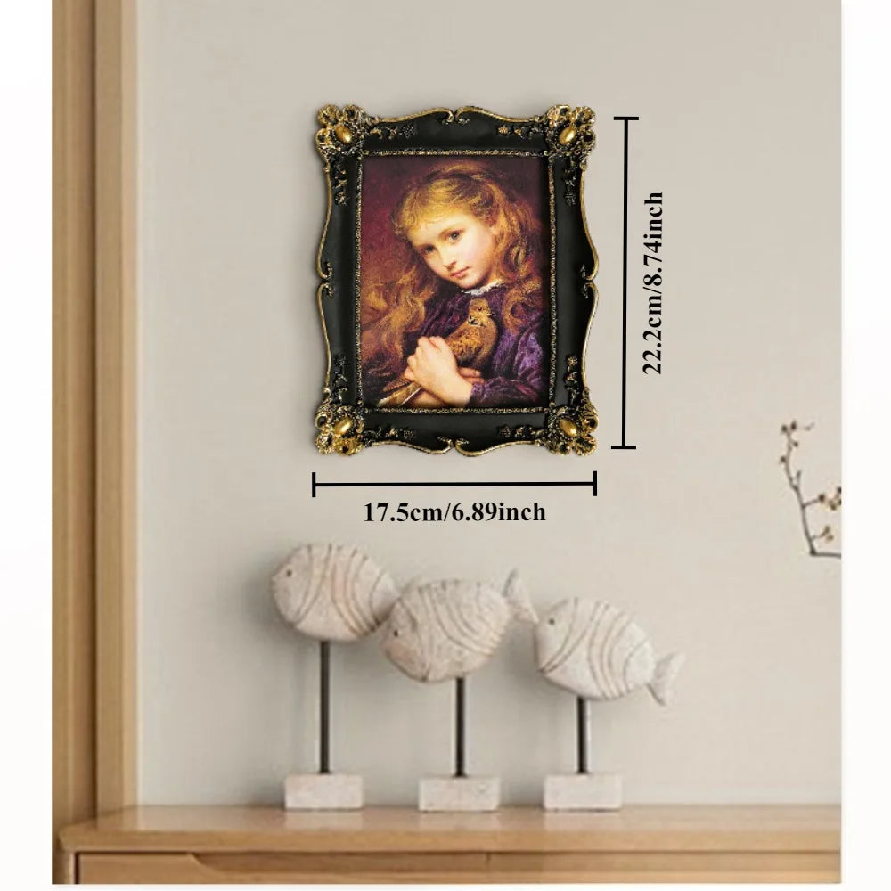 cadre photo vintage noir doré illustration fille oiseau classique baroque decoration galerie wall frame