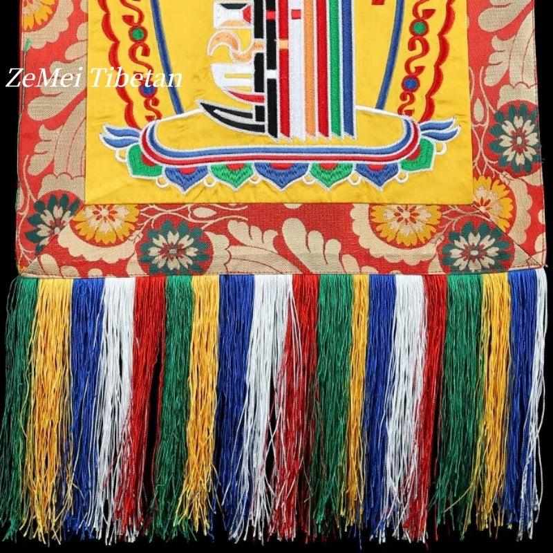 tapisserie décorative tibétaine motifs floraux franges colorées rouge jaune bleu vert blanc