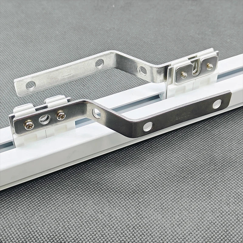 pulleys rail blancs industriels vis clips fixation rideau motorisé accessoire décoration intérieure moderne