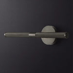 applique murale moderne dorée texturée fixée mur 46cm longueur deux sources lumineuses led chambre