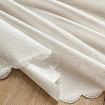 nappe table rectangulaire beige clair broderie florale classique salle manger