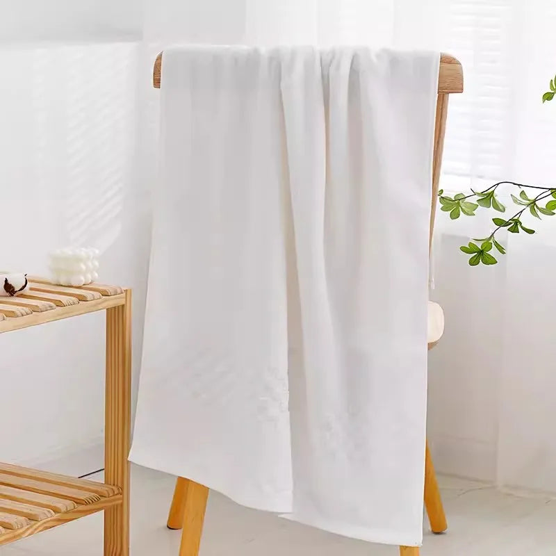 serviette bain coton absorbant rapide motif géométrique gris clair moderne 140x70cm