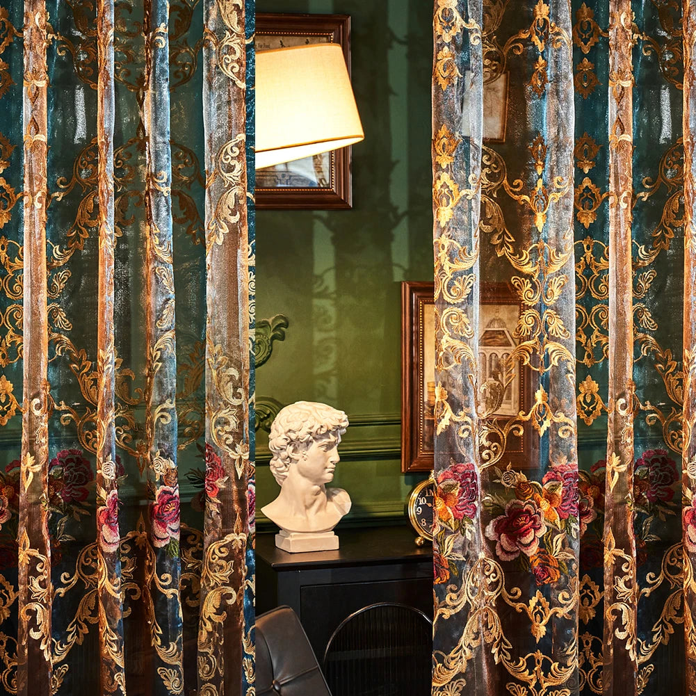 rideaux semi transparents brodés motifs floraux baroque luxueux salon fenêtre française