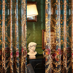 rideaux semi transparents brodés motifs floraux baroque luxueux salon fenêtre française