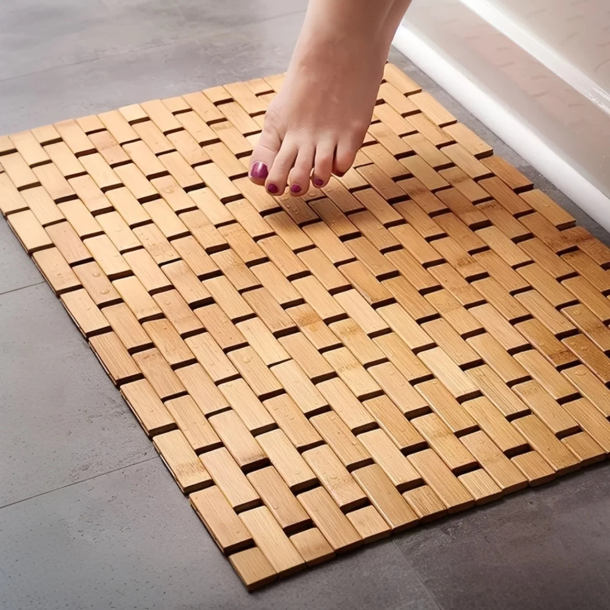 tapis sol salle bain moderne naturel bambou antidérapant facile entretien rapide séchage carrés tissés