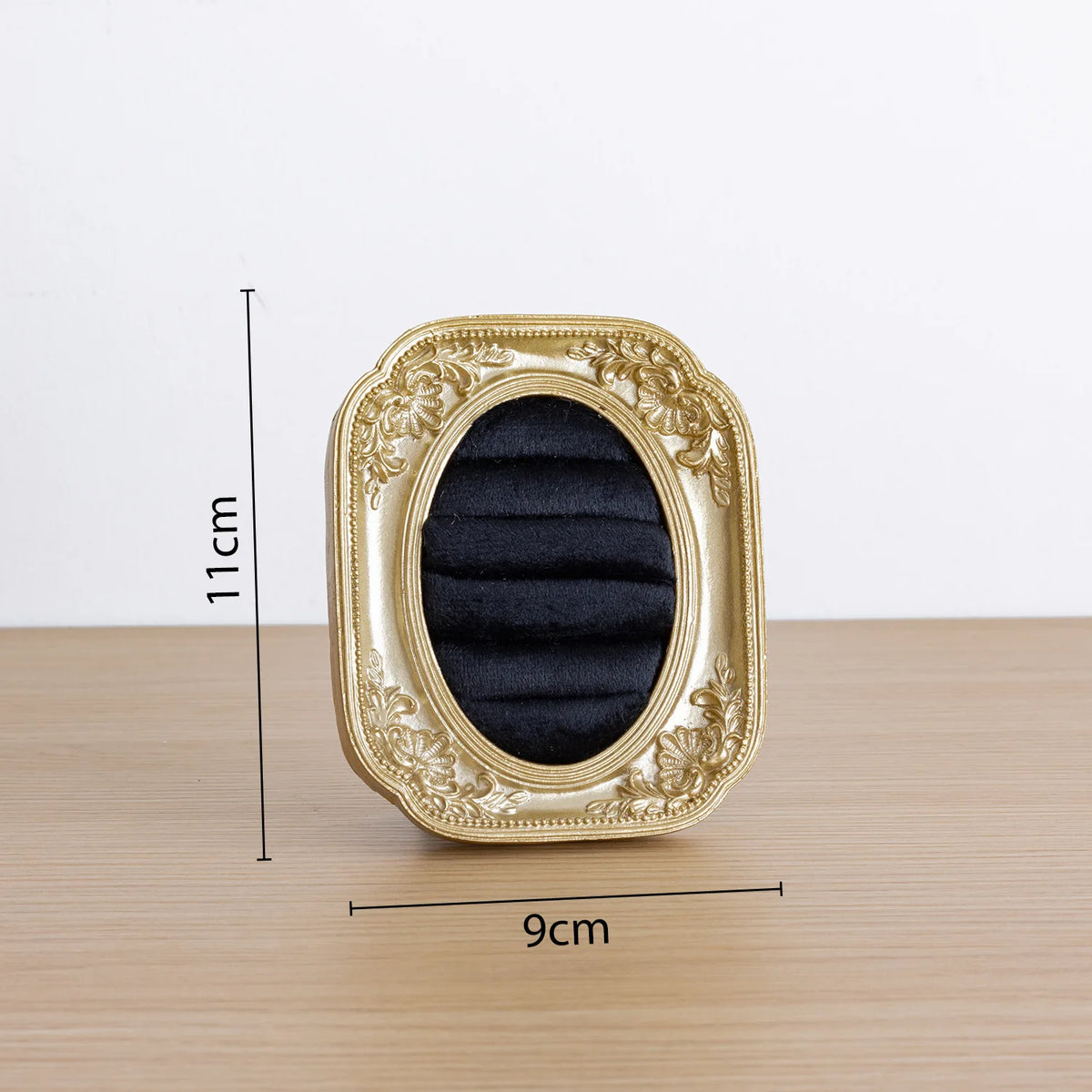 porte bijoux classique vintage or vert noir velours ornements baroques femme festival commercial