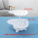 support gâteaux anniversaire blanc dentelle motifs floraux classique vintage niveaux assiettes carrées