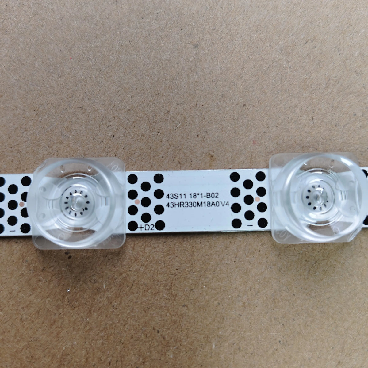 ruban led perforé blanc connecteur électrique moderne 6v 18led aluminium