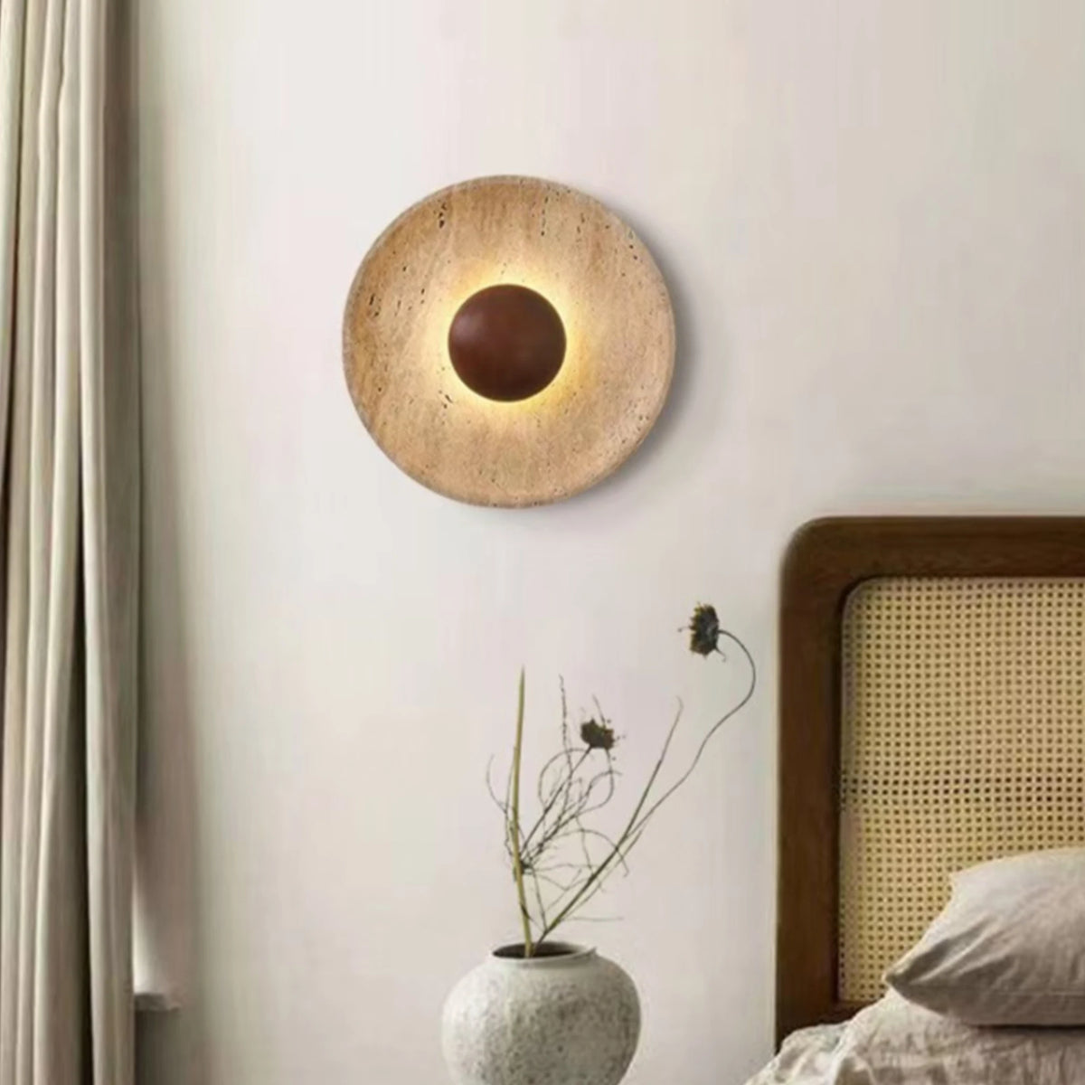 lampe murale pierre naturelle led beige marron foncé texture bois minimaliste fixée mur opaque