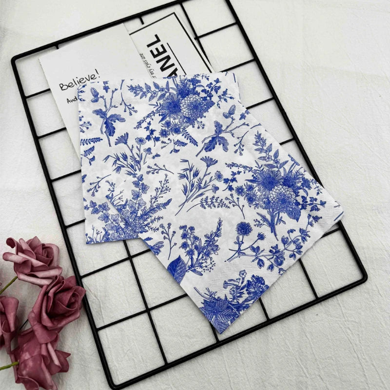 serviettes papier blanc bleu fleurs feuilles oiseaux classique vintage 33x33cm 20 pièces