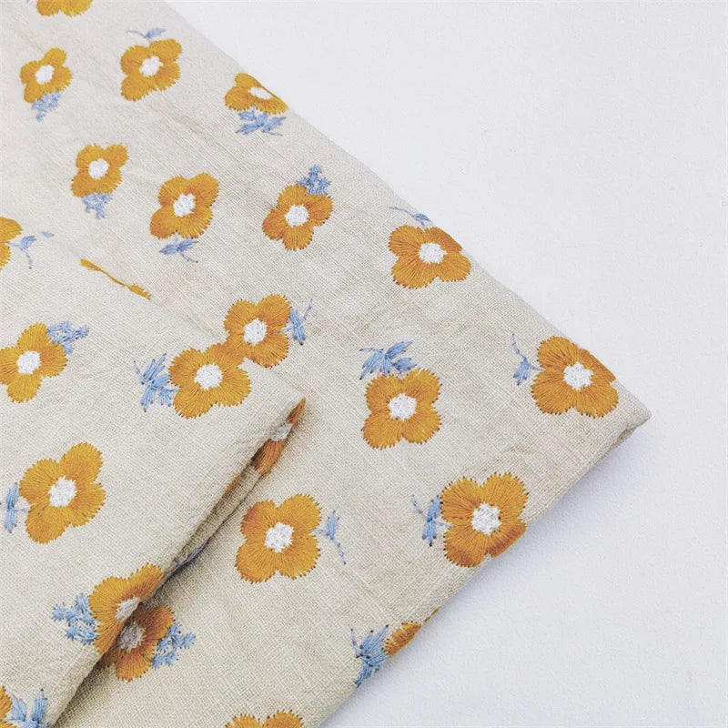 tissu coton brodé fleurs 3d blanc jaune bleu moderne opacité 125cm bricolage respectueux environnement
