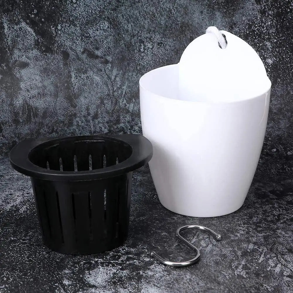 pots suspendus résine blanc noir modernes mur fleur verte chambre jardin