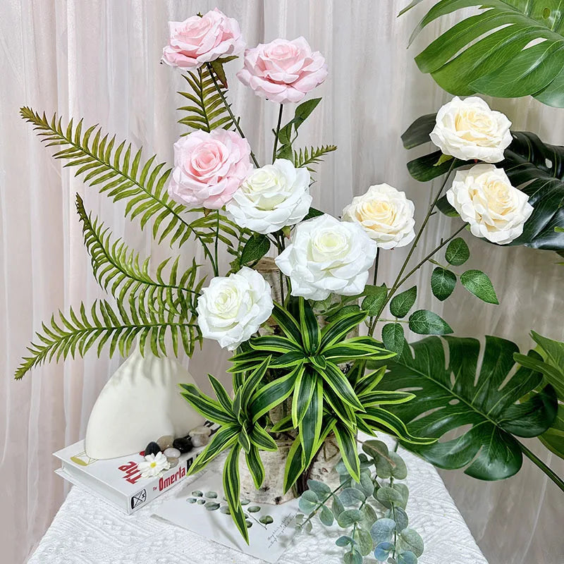 Bouquet roses artificielles soie rouge rose blanc violet feuilles vertes moderne décoration intérieure table