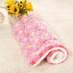 tapis lit doux couverture polaire épaisse animaux compagnie rose bleu beige points colorés lavable