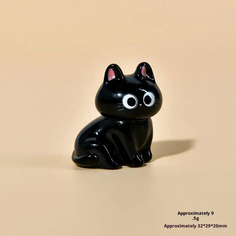 statuettes chats noirs cartoon yeux blancs oreilles roses décoration intérieure miniature chambre