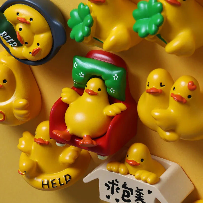jouet canard jaune expressions différentes adhésif décoratif cartoon assis bouteille trèfle lettres