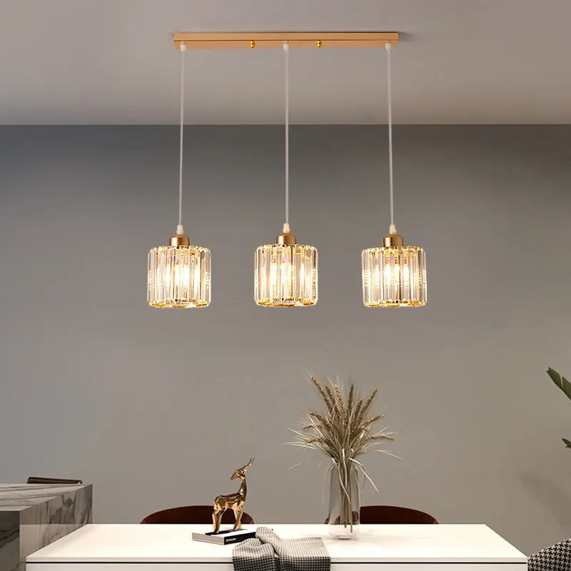 suspension lumineuse moderne élégante dorée strass ajouré transparent e27 cristal lumière intérieure