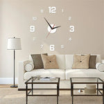 horloge murale moderne aiguille minimaliste noir blanc doré rouge chambre salon decoration