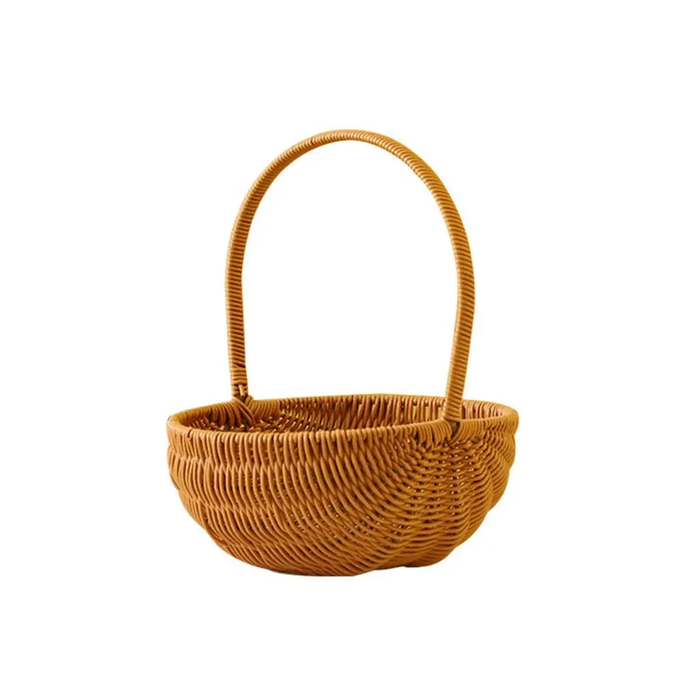 panier tressé marron clair traditionnel empilable utilisation multiple poignées métal décoration intérieure fruits légumes