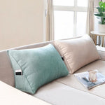 coussin triangulaire velours gris beige literie massage voyage contemporain posable decore