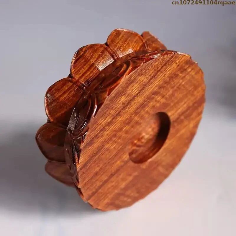 support bois sculpté bouddha fleurs artisanal marron clair étagère décoration maison trépied