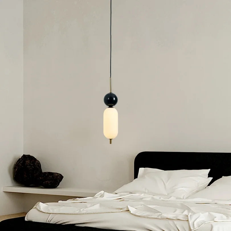 lampe suspendue moderne blanc noir marbre câble facile chambre salonhôtel