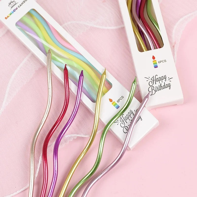 bougies gâteau multicolores twistées modernes boîtes présentation happy birthday base plastique