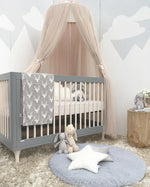 rideau lit étoiles dorées fond blanc transparent romantique enfants chambre décoration fixations