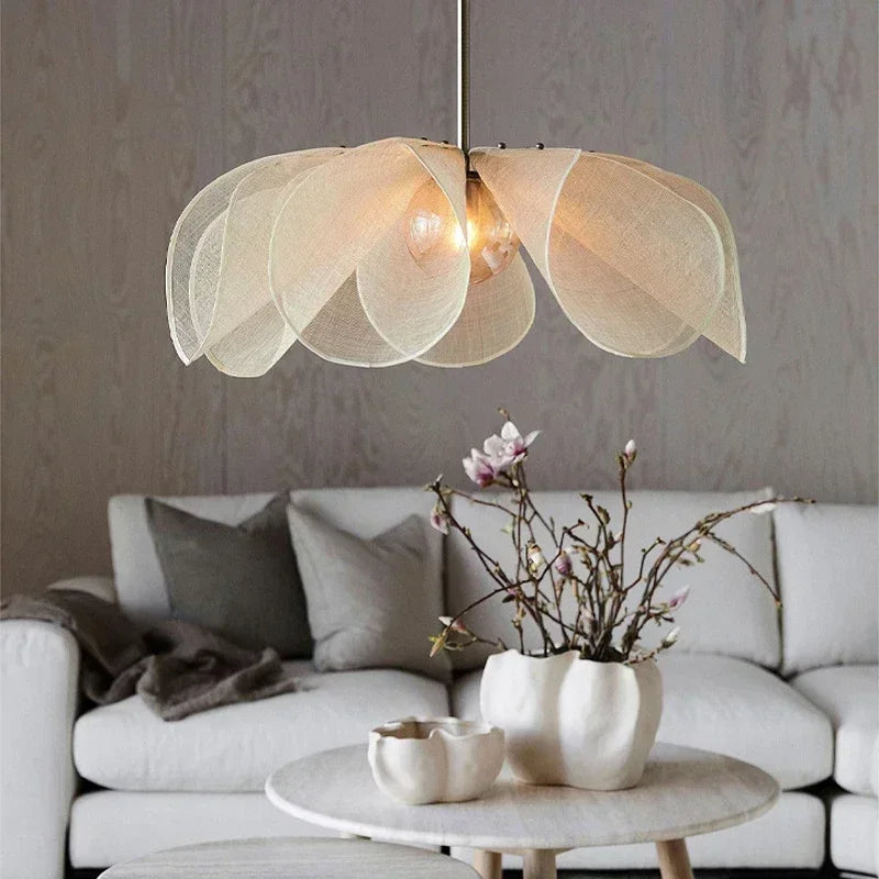 suspension moderne tissu plissé beige clair ampoule e27 salon salle manger neutral light