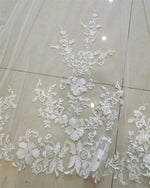 voile mariée cathédrale tulle dentelle off white transparent classique broderie florale femme adultère monocouche