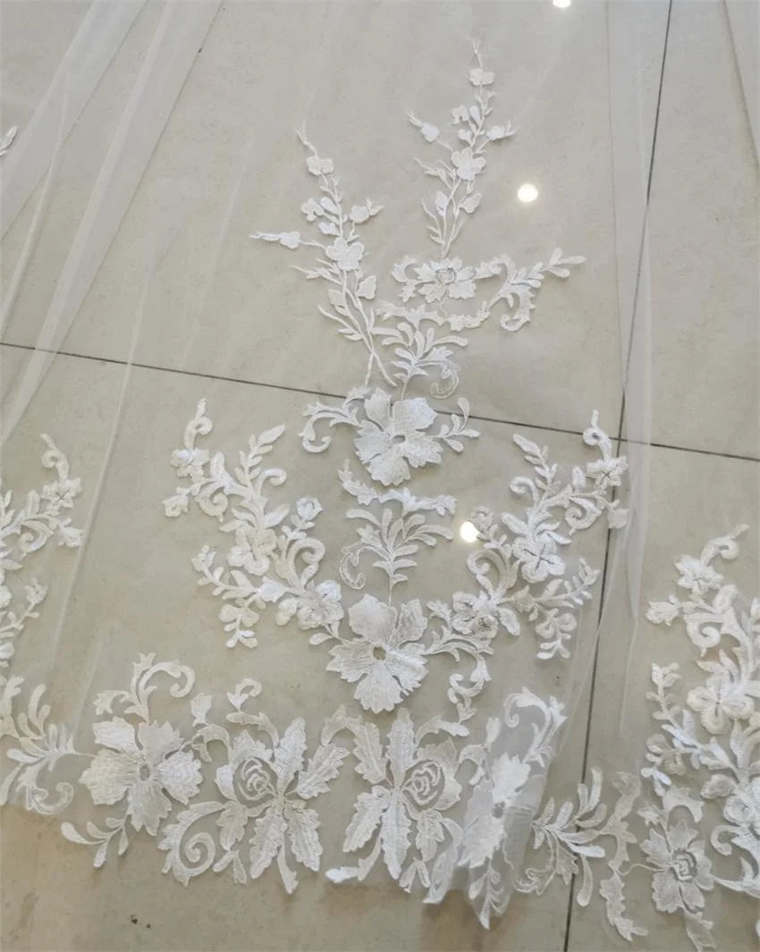 voile mariée cathédrale tulle dentelle off white transparent classique broderie florale femme adultère monocouche