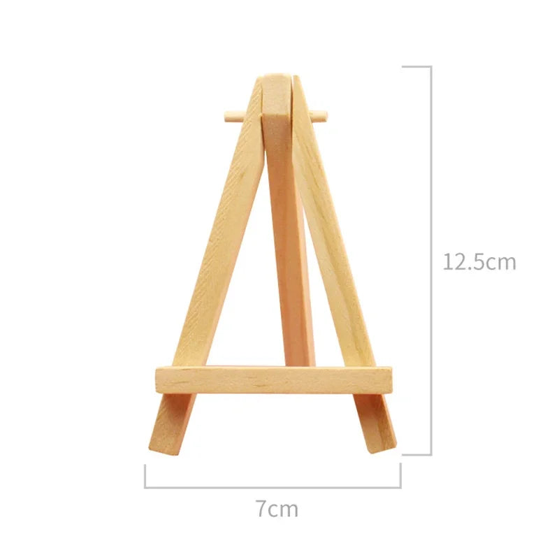 chevalets bois clair miniatures tableaux textes illustrations mariage roses décoration festive