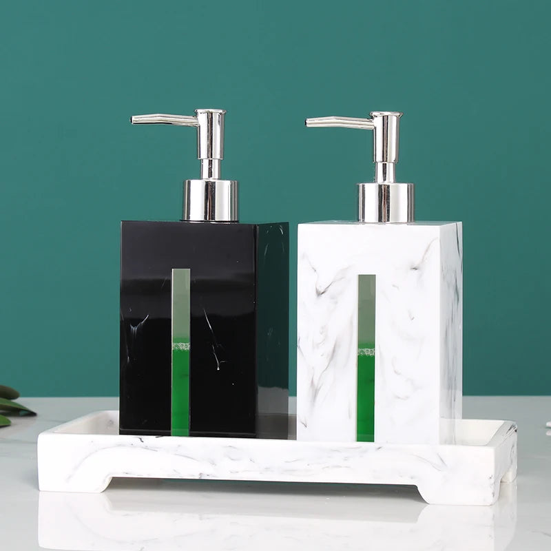 distributeur savon liquide céramique marbre blanc noir vert moderne salle bain parfum fleurs séchées