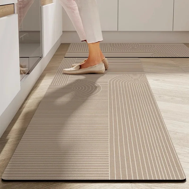 tapis moderne rayures horizontales beige gris antidérapant machine lavable fibre bambou résistant rides
