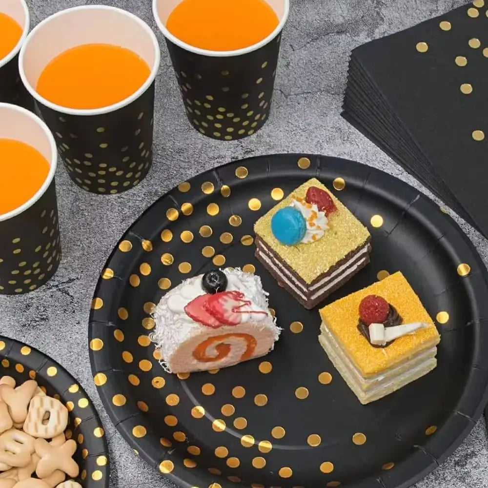 assiettes pois dorés noires gobelets serviettes tablecloth fête anniversaire mariage nouveauannée
