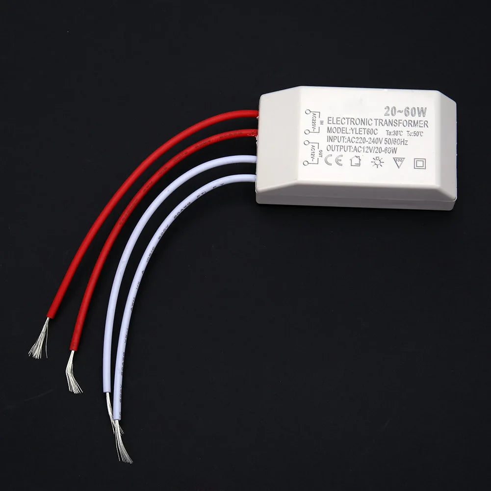 transformateur électrique 12v 220v blanc moderne utilitaire câbles adaptateur alimentation eclairage fixe opaqué rectangulaire