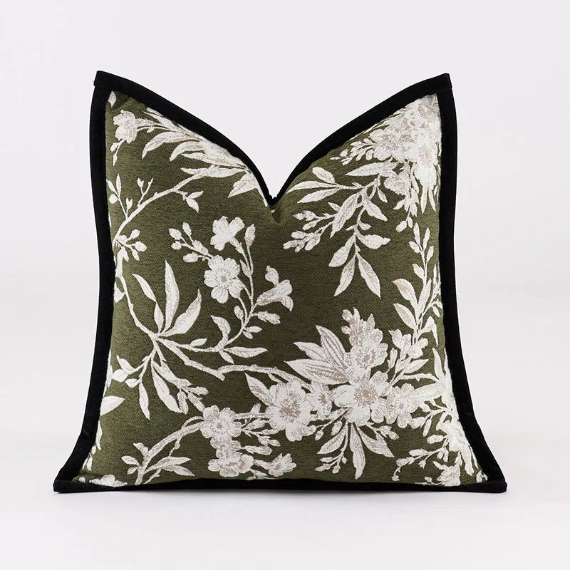 housse coussin carrée motif floral beige marron noir pompons moderne décoration maison