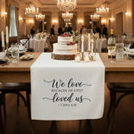 serviette table mariage monogramme feuilles texte personnalisé blanc classique élégant deco table nuptiale usage