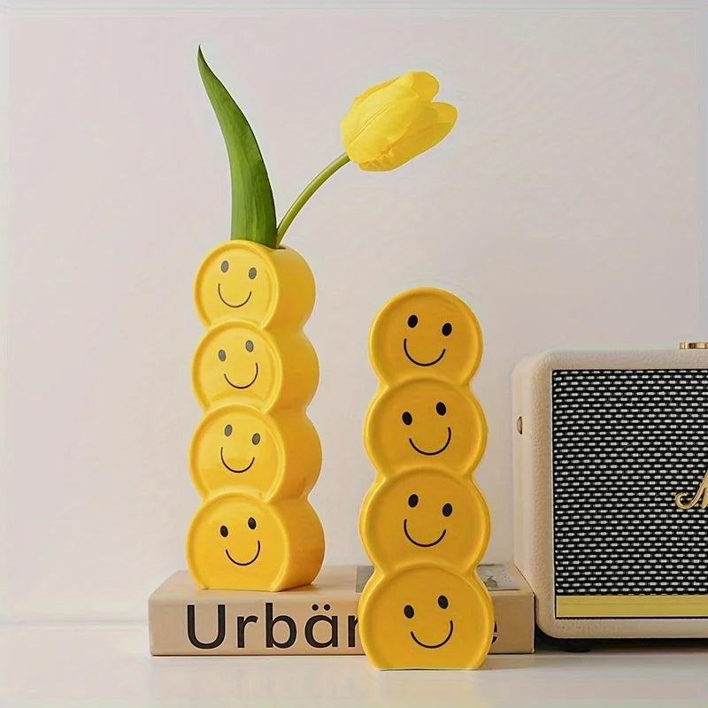 vase moderne jaune visages souriants fleurs artificielles décoration table boho chic