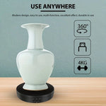 Présentoir rotatif motorisé présentant des bijoux avec miroir
