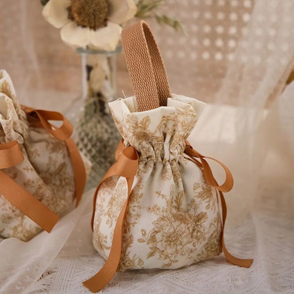 sacs tissu cordon ruban motifs floraux toile jouy décoratives rouge champagne eid