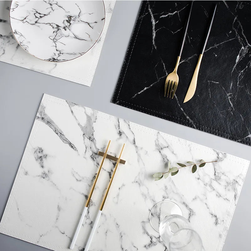 serviettes table marbre modernes adhésives blanches noires minimalistes