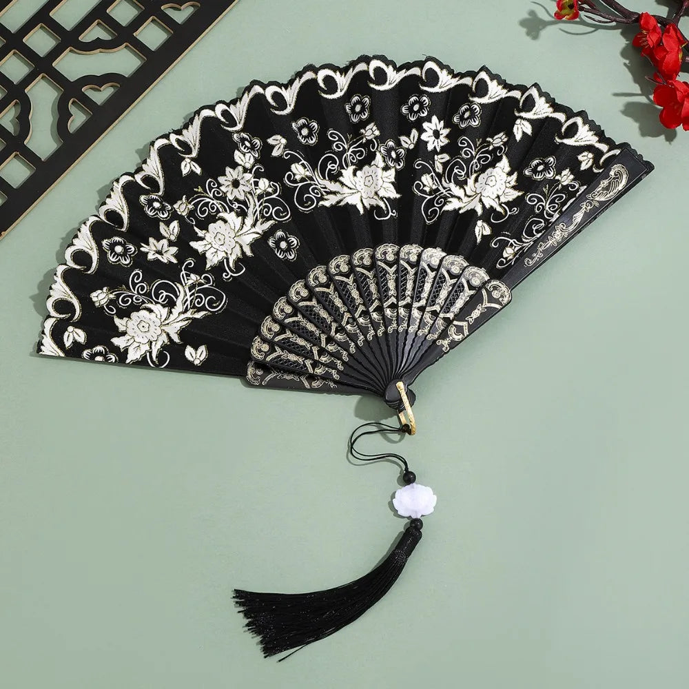 éventail pliant traditionnel violet blanc fleurs brodées clips métalliques pompon élégant décoration danse hand