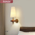 lampe murale led moderne bois marron abatjour texturé vintage chambre salon