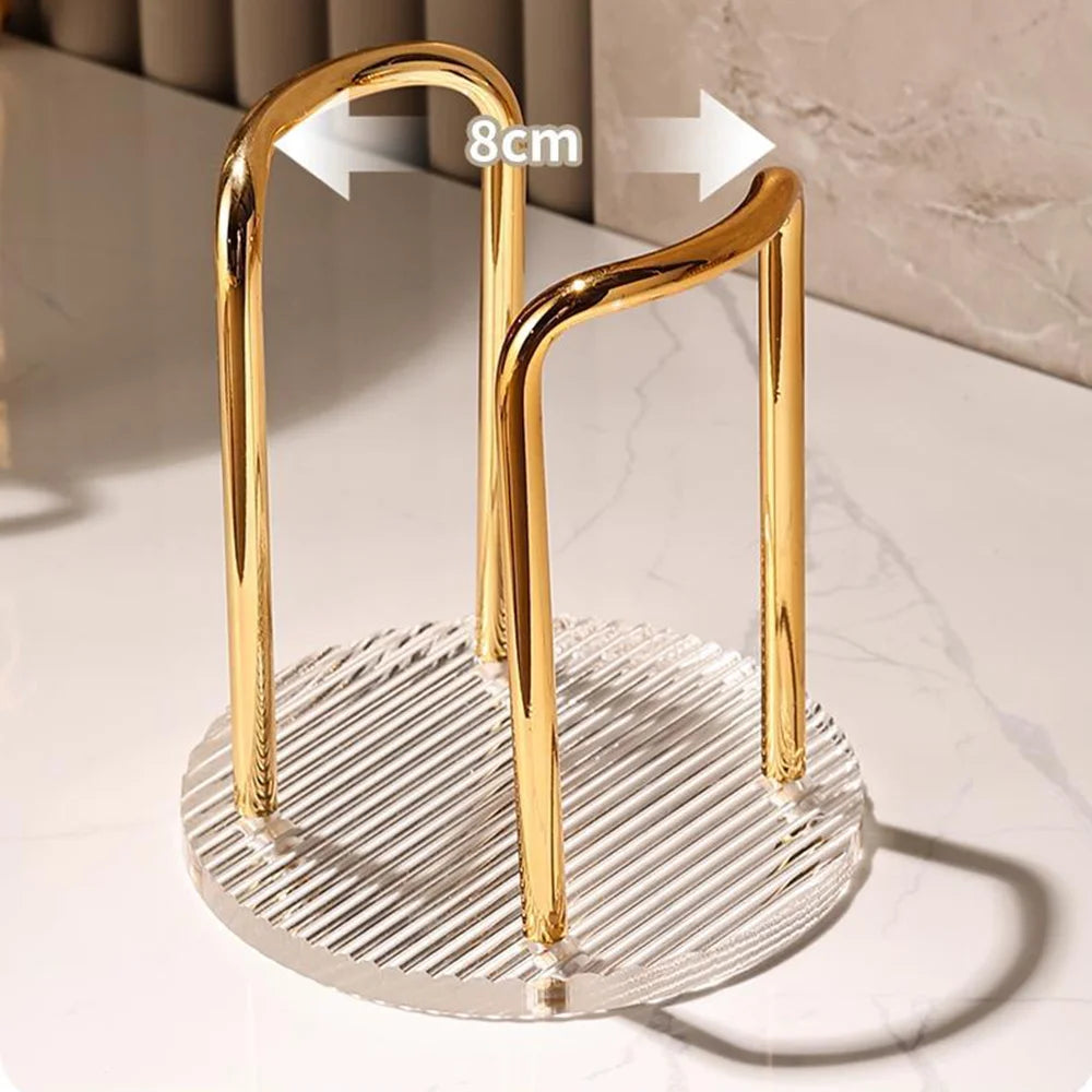 porte verres moderne élégants dorés transparents contenant verres carton beige
